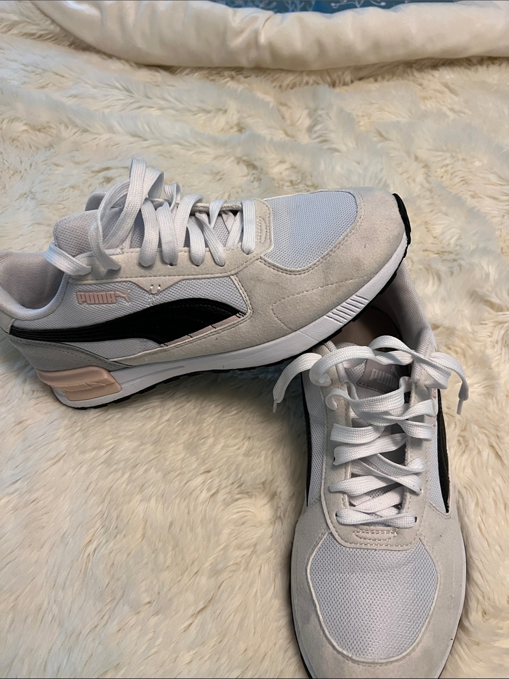Puma White Sneakers white, pink and Black size 10